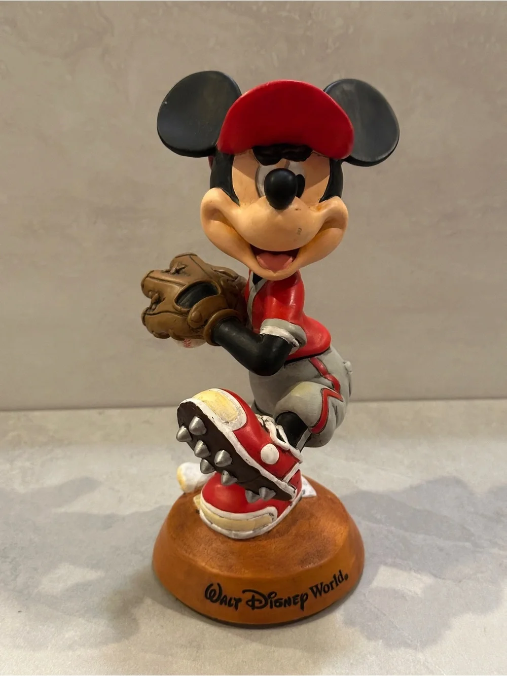 Walt Disney World Mickey Mouse Baseball Pitcher Bobblehead